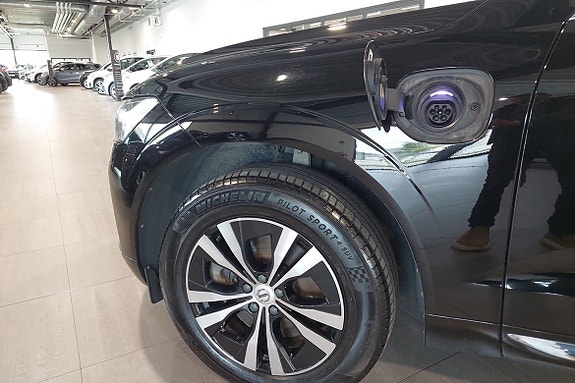 Volvo XC60 11 of 15