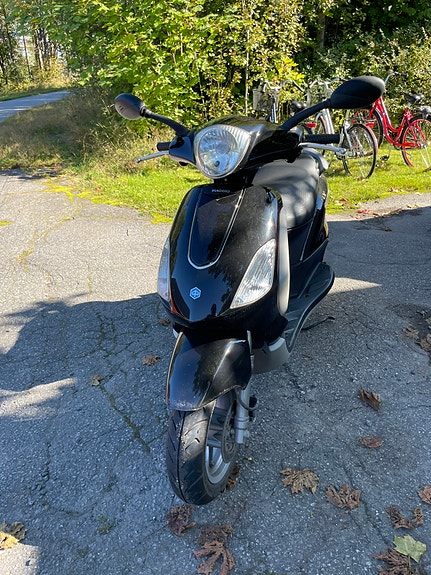 Piaggio Fly 50 2 of 4