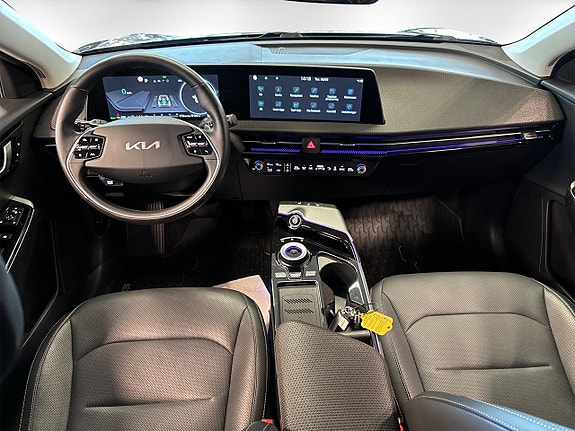 Kia EV6 7 of 15