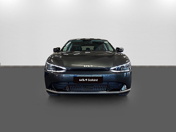 Kia EV6 2 of 15