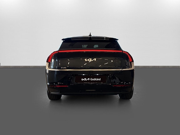 Kia EV6 5 of 15