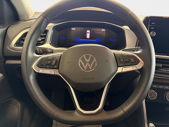 Volkswagen T-Roc 15 of 18