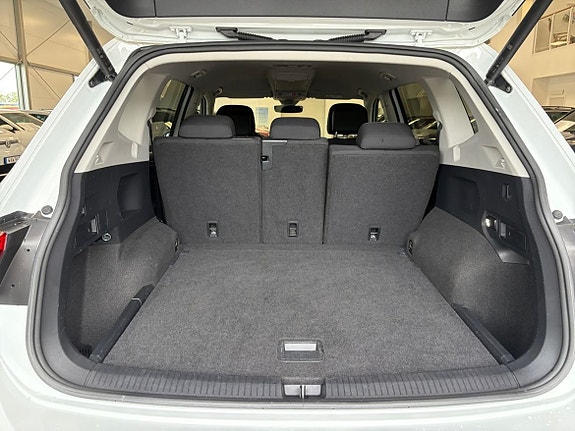 Volkswagen Tiguan Allspace 16 of 16