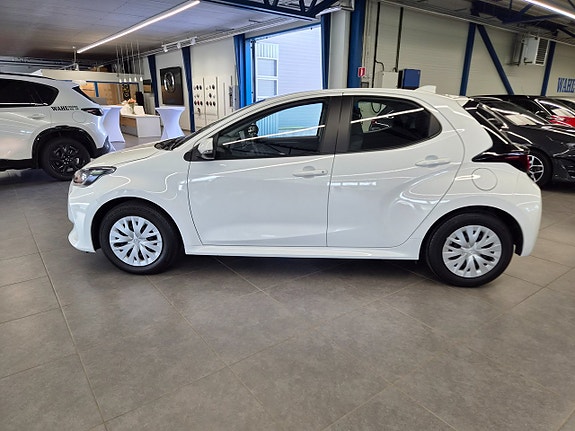 Mazda 2 2 of 14