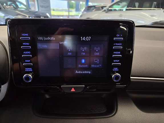 Mazda 2 11 of 14