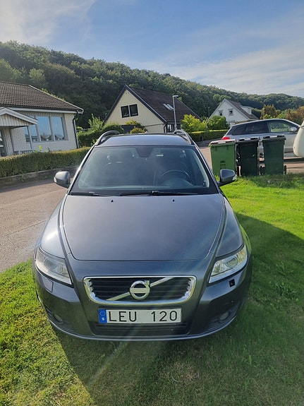 Volvo V50 3 of 10