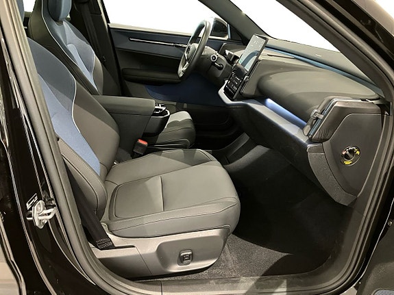 Volvo EX30 5 of 15