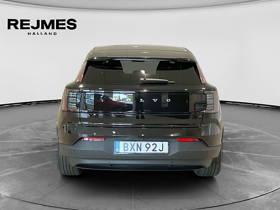 Volvo EX30 8 of 15