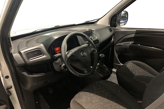Opel Combo 9 of 12
