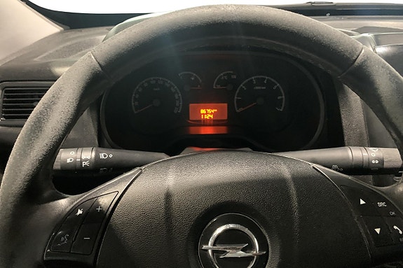 Opel Combo 8 of 12