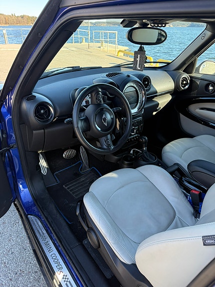 MINI Paceman Cooper S 9 of 13