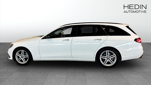 Mercedes-Benz E300 de 6 of 12