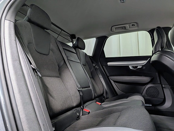 Volvo V90 13 of 16