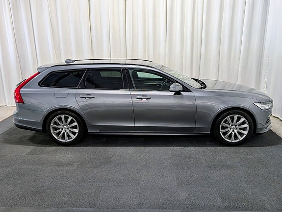 Volvo V90 5 of 16