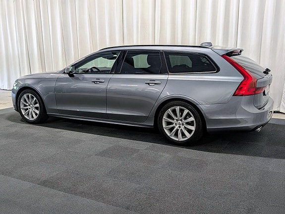 Volvo V90 3 of 16