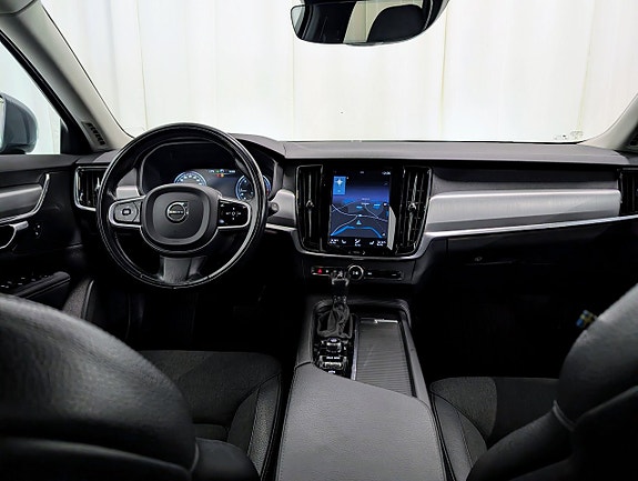 Volvo V90 7 of 16