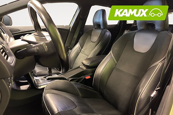 Volvo V40 10 of 26