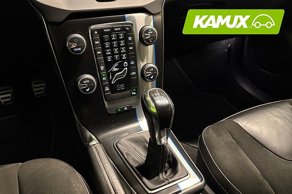 Volvo V40 12 of 26