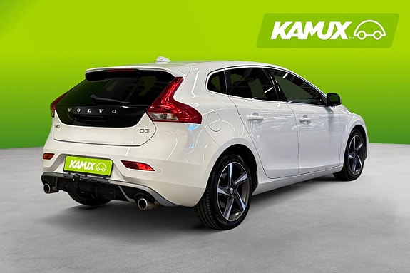 Volvo V40 4 of 26