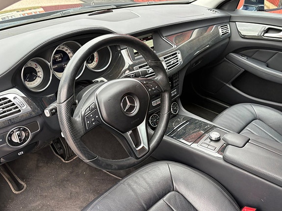 Mercedes-Benz CLS350 6 of 19