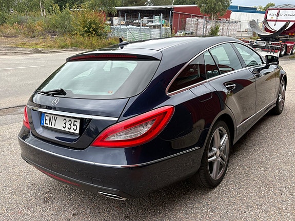 Mercedes-Benz CLS350 16 of 19