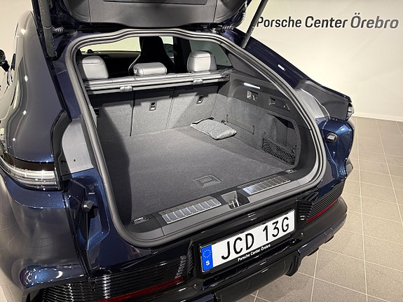 Porsche Cayenne Coupe 14 of 15