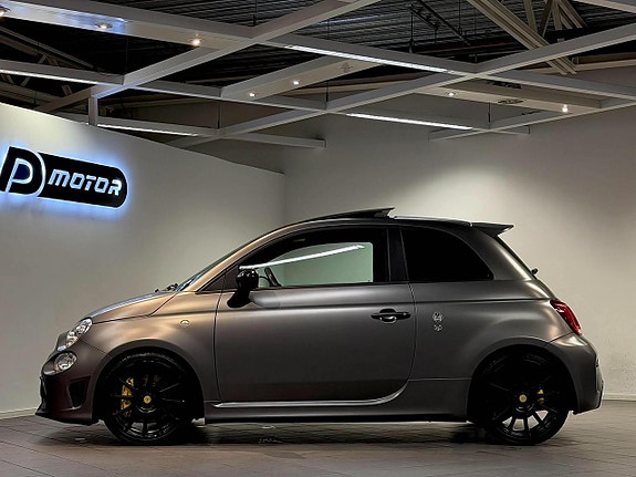 Abarth 595 2 of 22