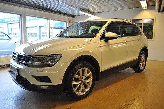 Volkswagen Tiguan 2 of 16