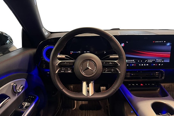Mercedes-Benz CLA350 12 of 25