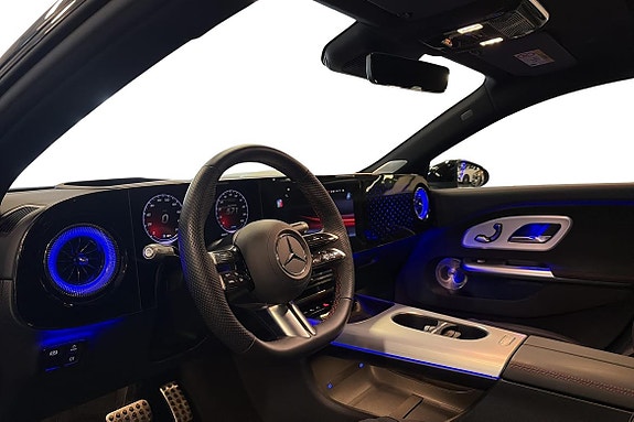 Mercedes-Benz CLA350 10 of 25