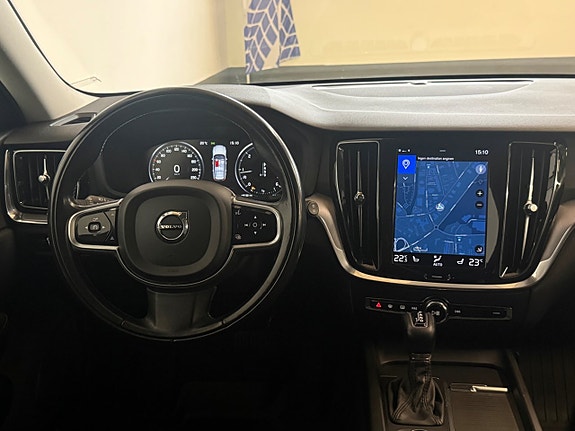 Volvo V60 Cross Country 12 of 22