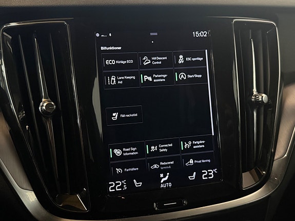 Volvo V60 Cross Country 15 of 22
