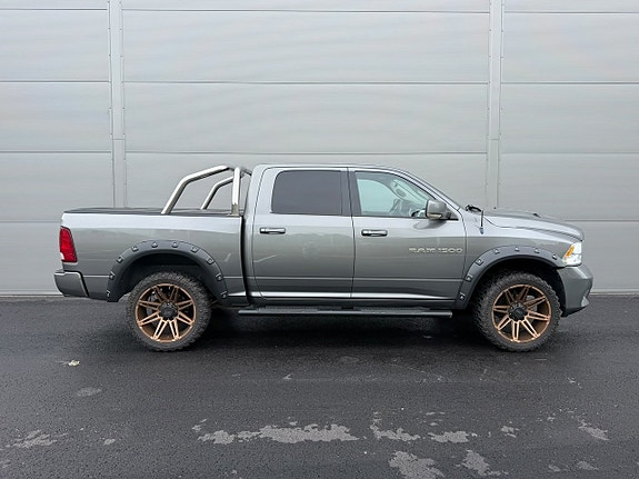 Dodge RAM 1500 8 of 21