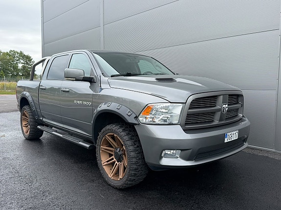 Dodge RAM 1500 3 of 21