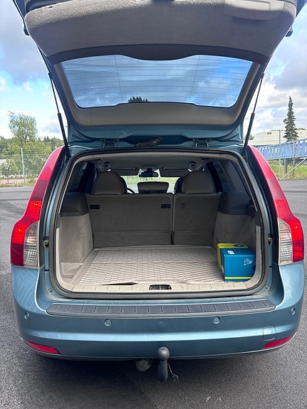 Volvo V50 4 of 12