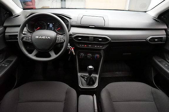 Dacia Sandero 5 of 11