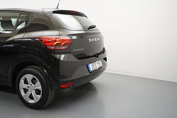 Dacia Sandero 3 of 11