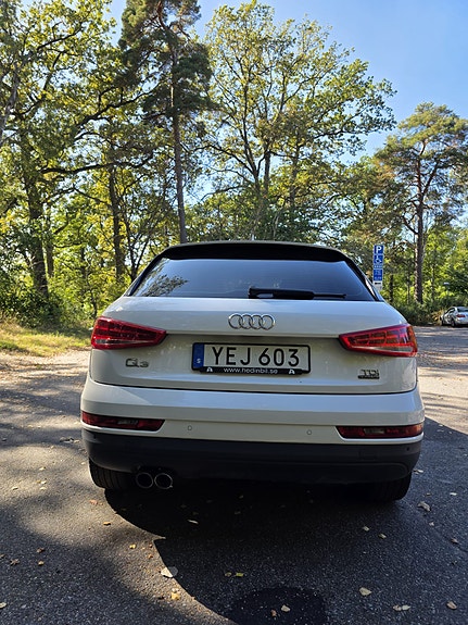 Audi Q3 4 of 13