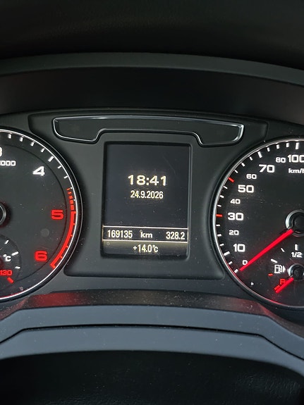 Audi Q3 13 of 15