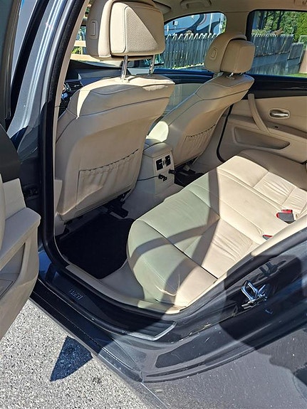 BMW 520d 8 of 15