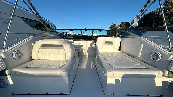 Sea Ray 31 Amberjack -1992 12 of 26