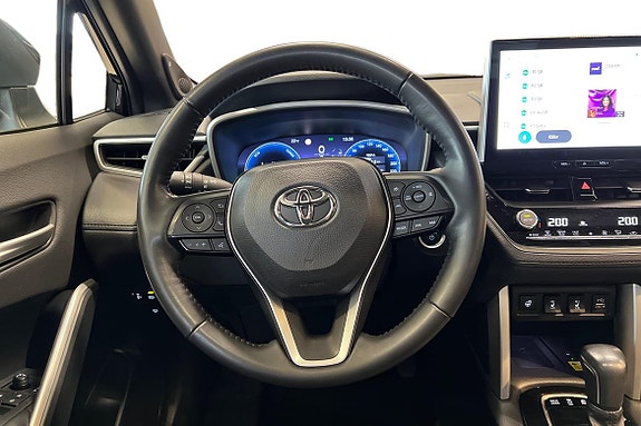 Toyota Corolla Cross 11 of 30