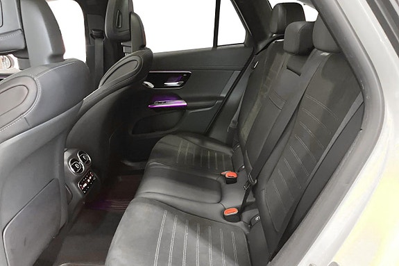 Mercedes-Benz GLC300 de 18 of 21