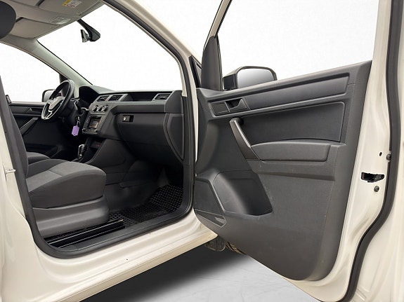 Volkswagen Caddy Maxi 29 of 30