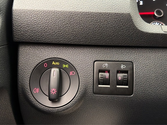 Volkswagen Caddy Maxi 15 of 30