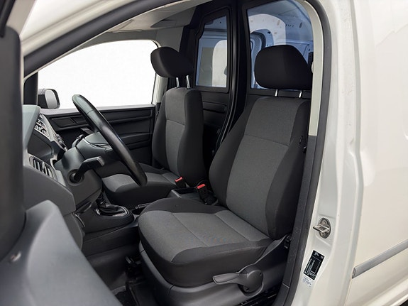 Volkswagen Caddy Maxi 17 of 30