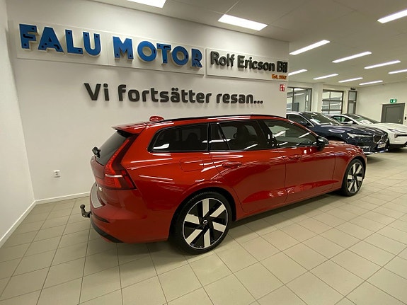 Volvo V60 4 of 11