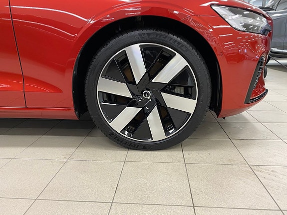 Volvo V60 3 of 11