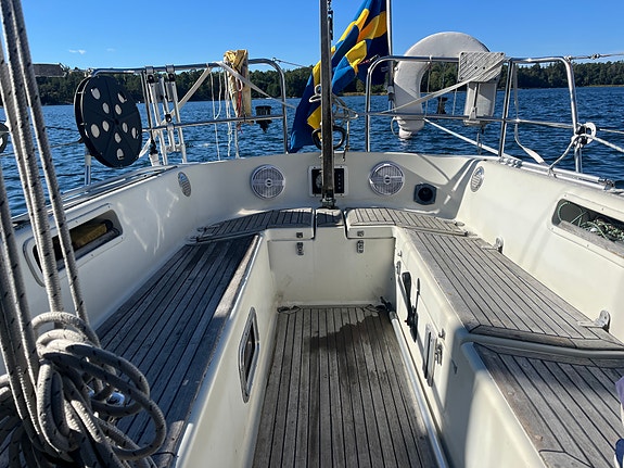 Contrast 33 - med nyare segel och motor - välutrustad! 3 of 16