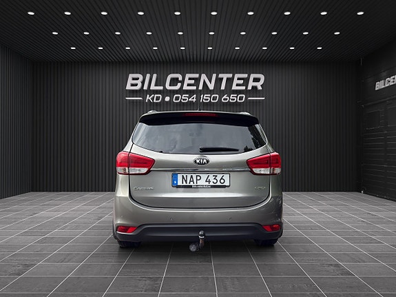 Kia Carens 8 of 20